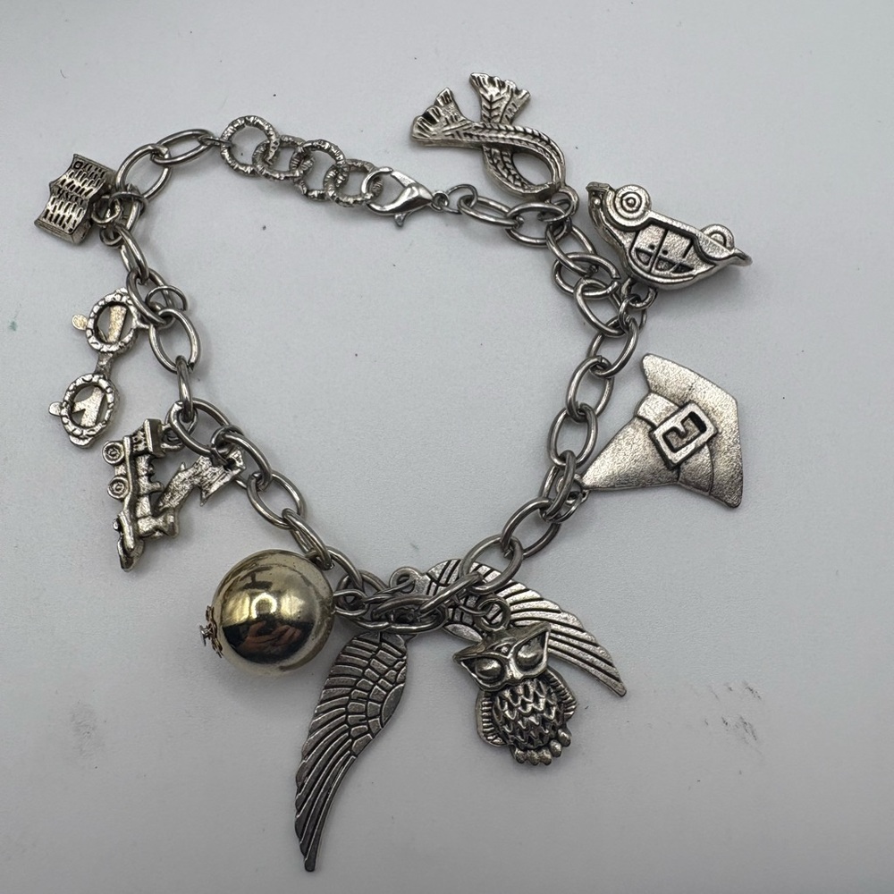 Vintage Harry Potter Themed Charm Bracelet – Silver Tone with Golden Snitch